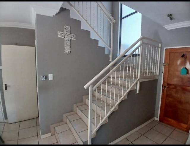 3 BEDROOM TOWNHOUSE FOR SALE IN NEW REDRUTH